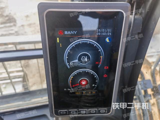 顯示屏?(駕駛室部分) 顯示屏?(駕駛室部分)