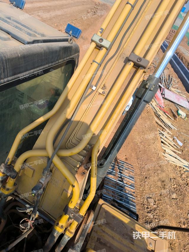 小臂整體左后（工作和回轉(zhuǎn)裝置）