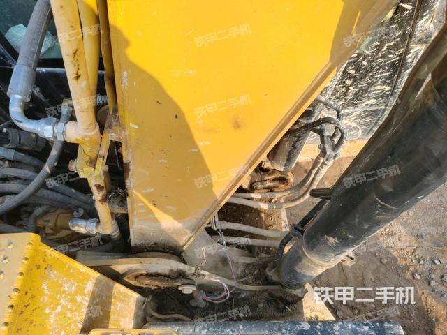 大臂根部?斜視（工作和回轉(zhuǎn)裝置）