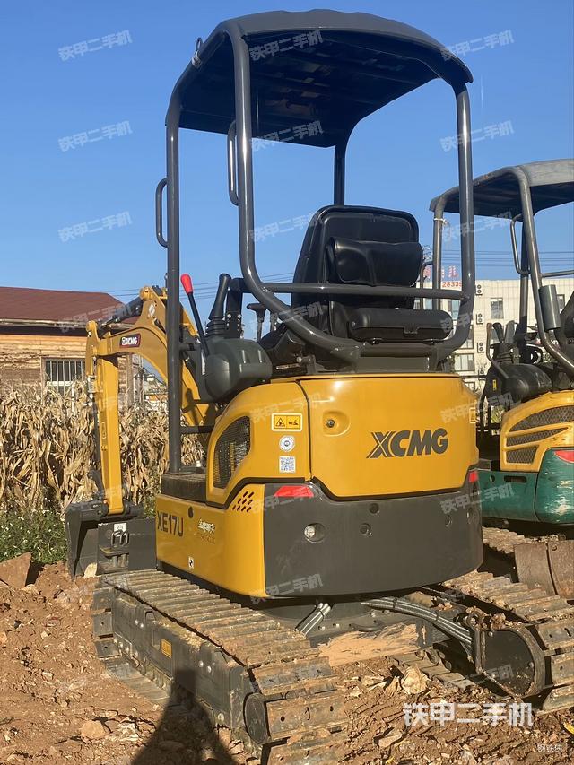 整機右后45°（整機外觀）