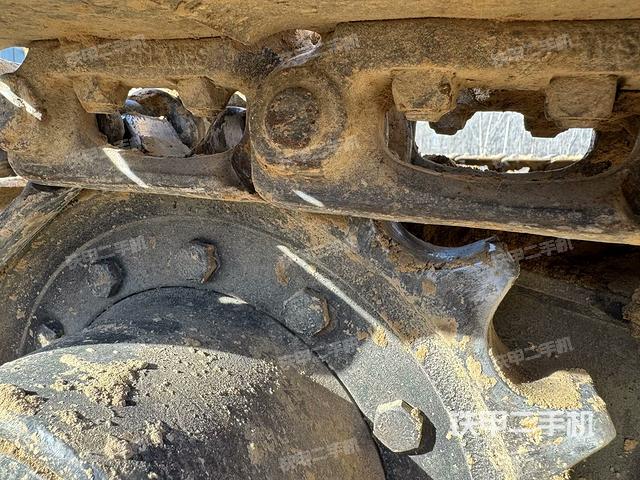 單側(cè)履帶整體（整機外觀）