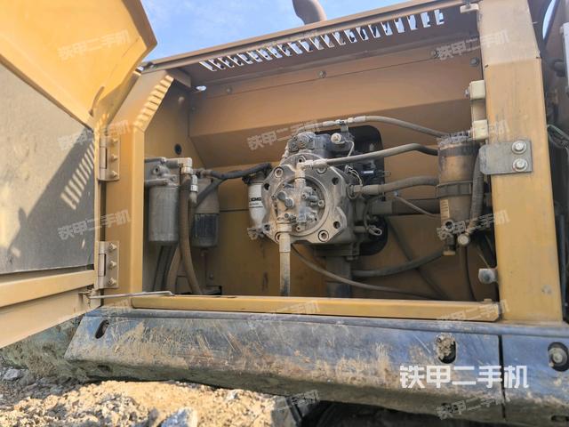 液壓泵室(大件艙室) 液壓泵室(大件艙室)