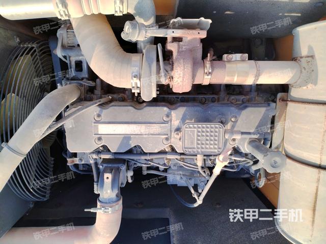 氣門室蓋螺絲特寫(xiě)（上車部件）