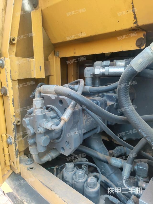 液壓泵斜45?左（大件艙室）