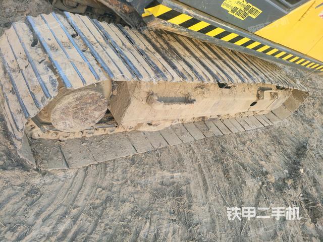 右側履帶整體（行走機構）