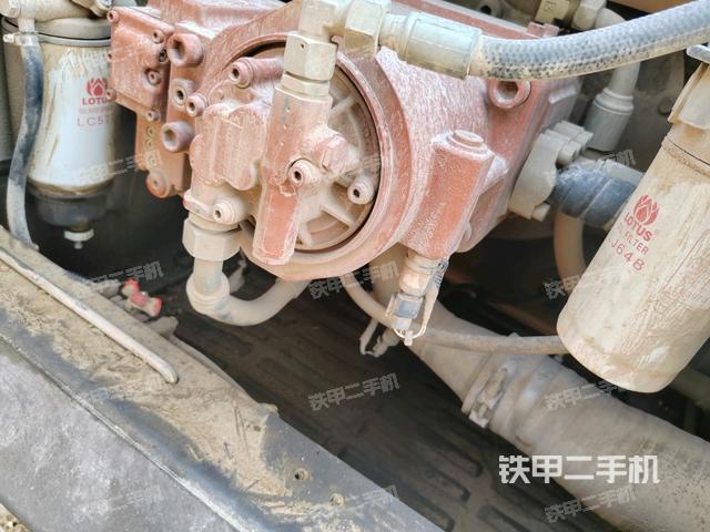 液壓泵斜45?左(大件艙室) 液壓泵斜45?左(大件艙室)