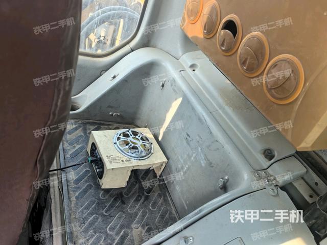 座椅后部（駕駛室部分）