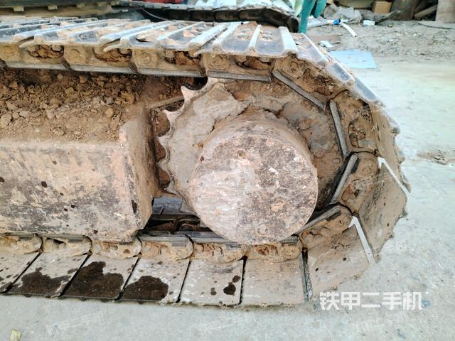 左驅(qū)動(dòng)輪(行走機(jī)構(gòu)) 左驅(qū)動(dòng)輪(行走機(jī)構(gòu))