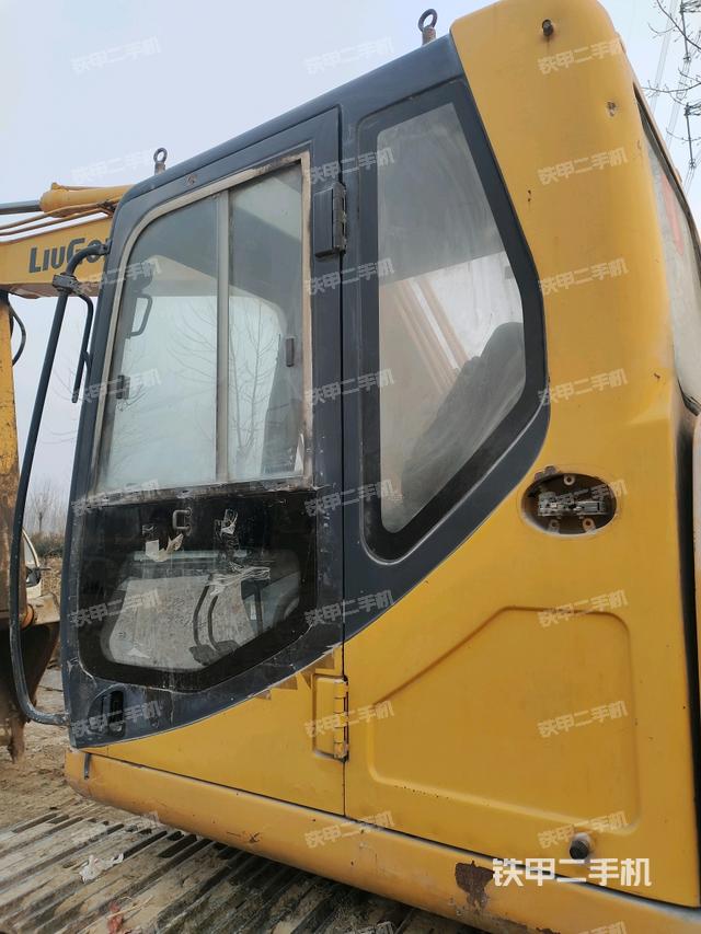 駕駛室左后45度（駕駛室部分）