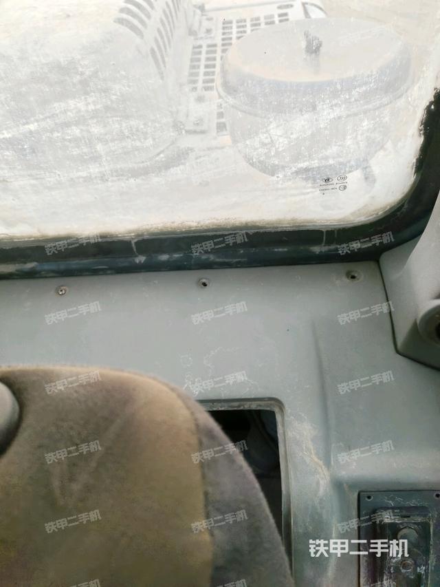 后窗玻璃角標(biāo)（駕駛室部分）