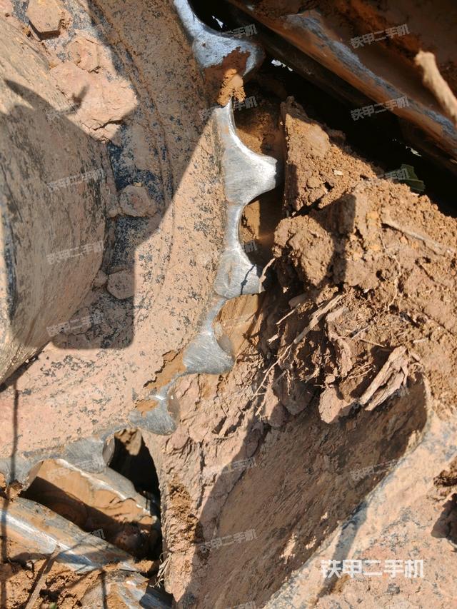 右側(cè)行走馬達(dá)蓋板（行走機(jī)構(gòu)）