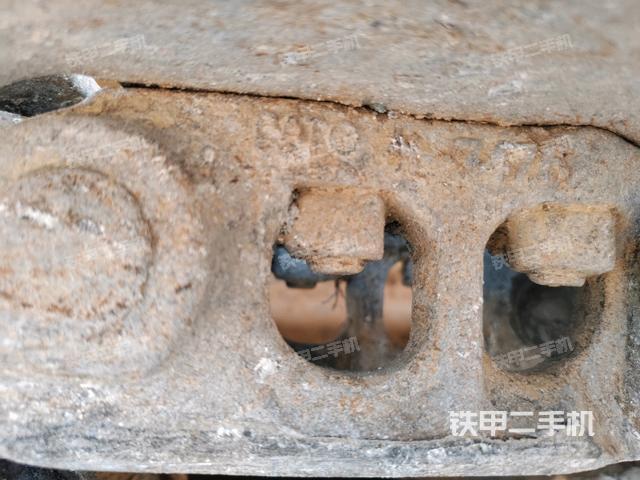 右側(cè)履帶整體（行走機(jī)構(gòu)）