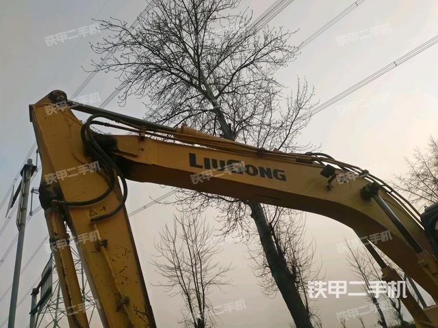 小臂整體左后（工作和回轉(zhuǎn)裝置）