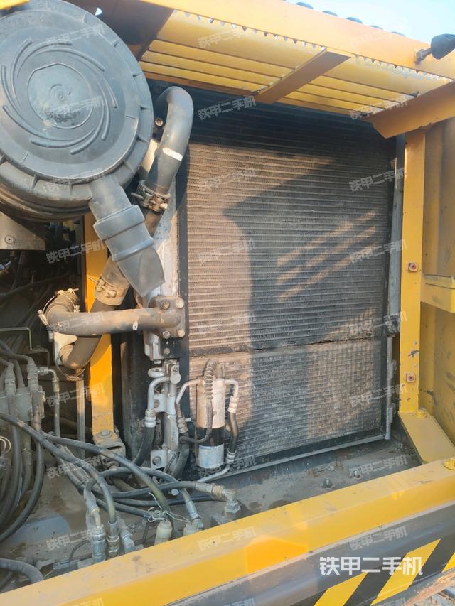 散熱器正面（大件艙室）