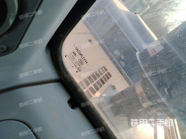 后窗玻璃角標(biāo)（駕駛室部分）