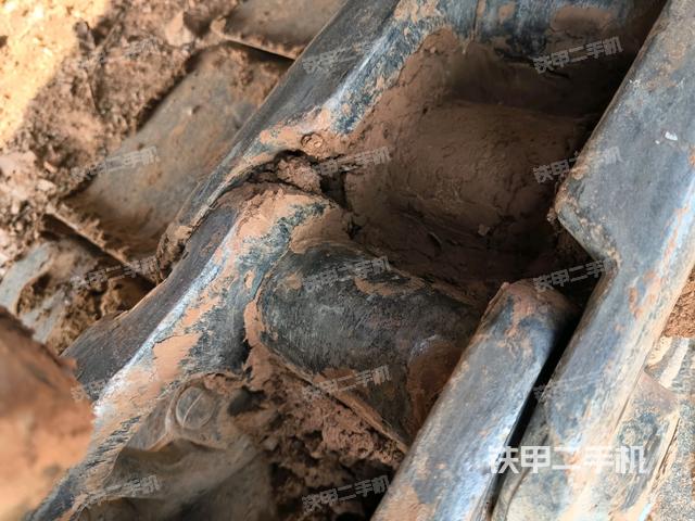 右側(cè)行走馬達(dá)蓋板（行走機(jī)構(gòu)）