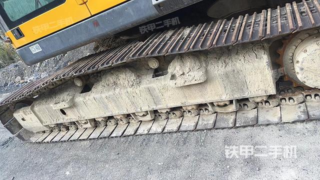 单侧履带整体（整机外观）