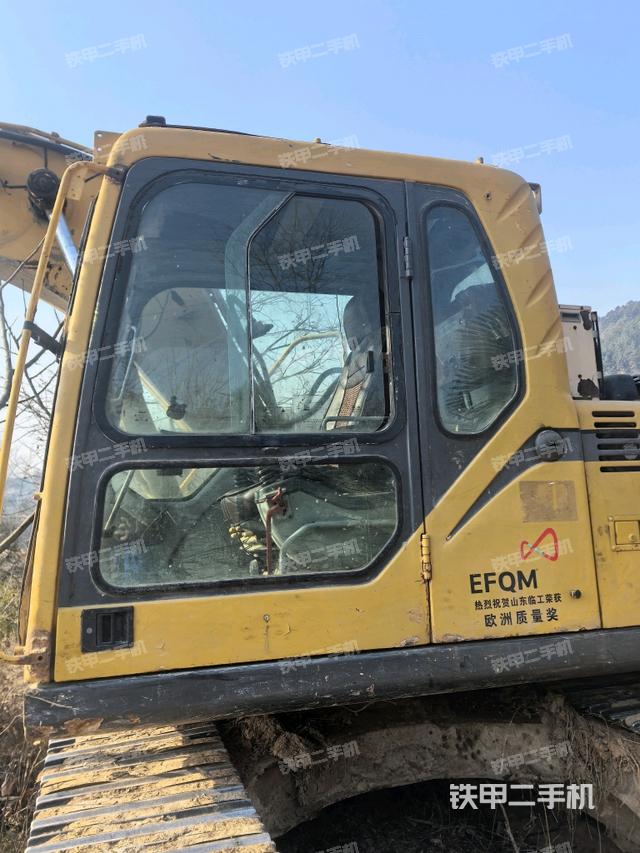 駕駛室左后45度（駕駛室部分）