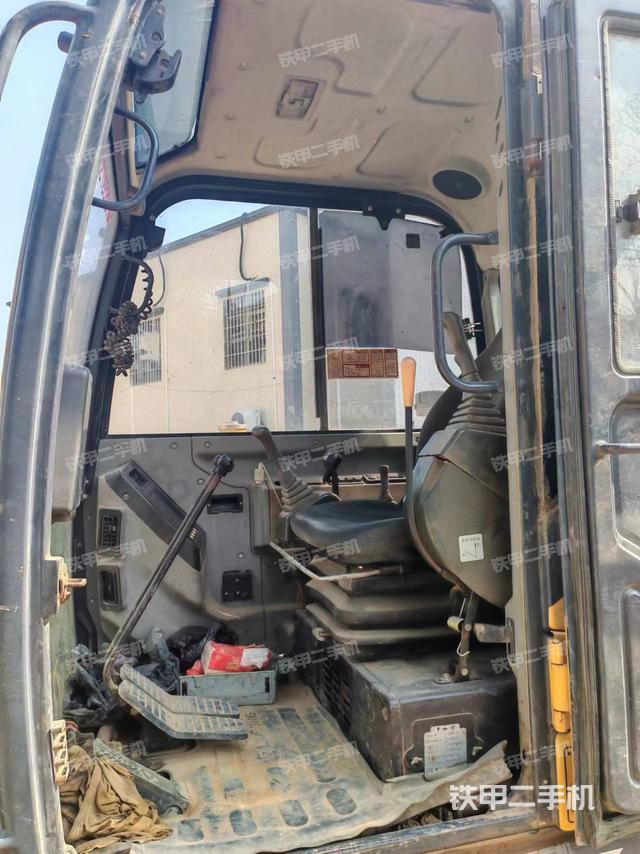 驾驶室整体（整机外观）