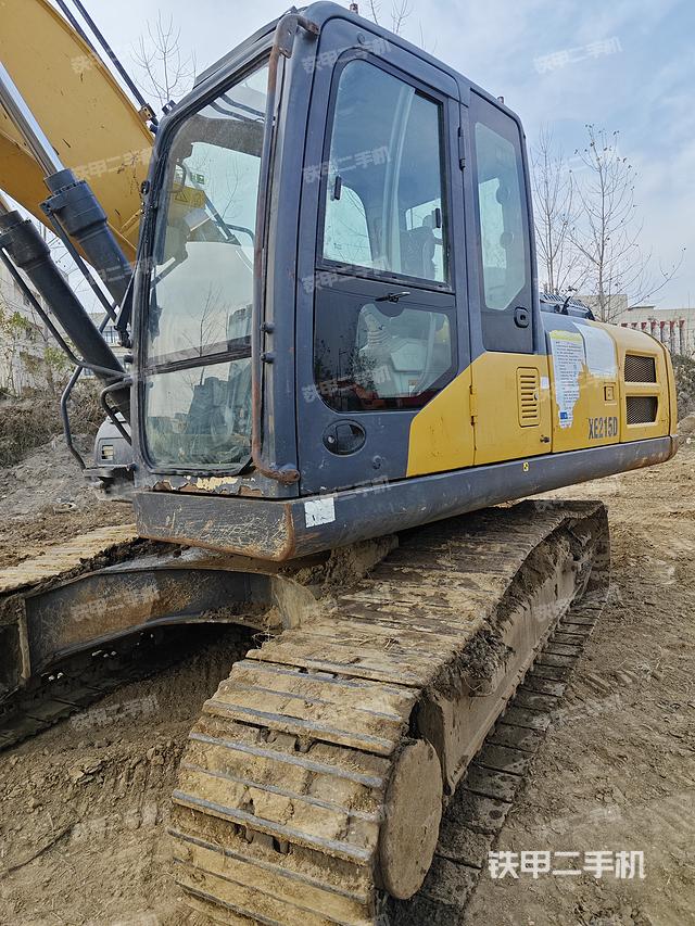 驾驶室整体（整机外观）