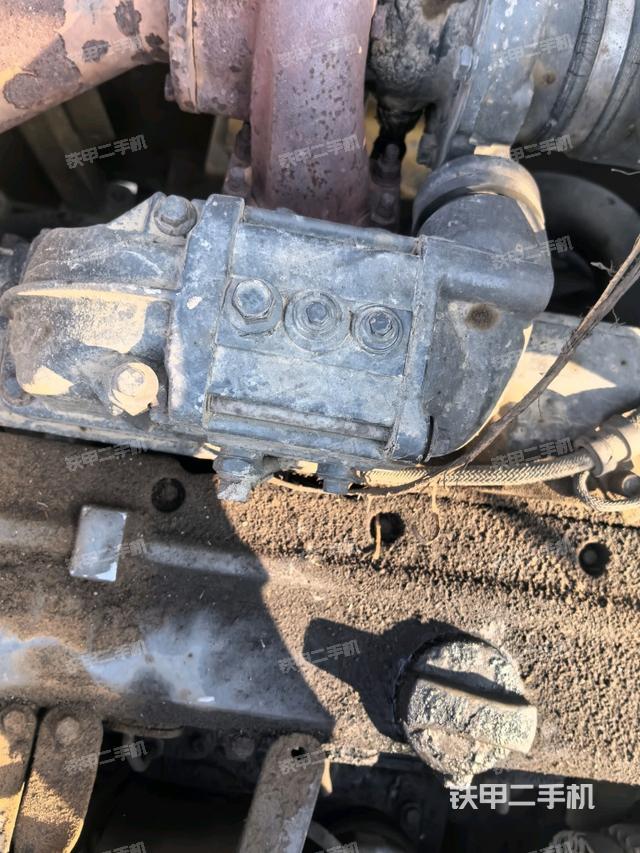 氣門室蓋螺絲特寫（上車部件）