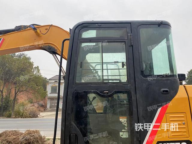 座椅左側(cè)控制臺(tái)/音響/含左手柄（駕駛室部分）