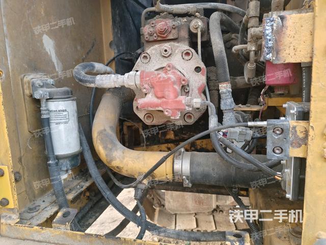 液壓泵斜45?左（大件艙室）