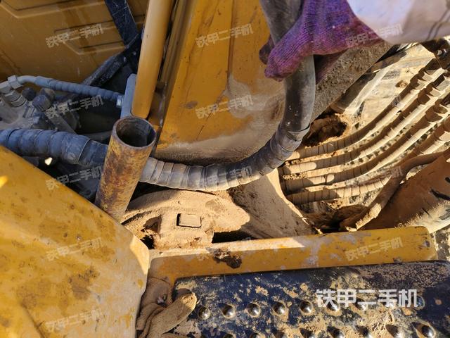 大臂根部?斜視(工作和回轉(zhuǎn)裝置) 大臂根部?斜視(工作和回轉(zhuǎn)裝置)