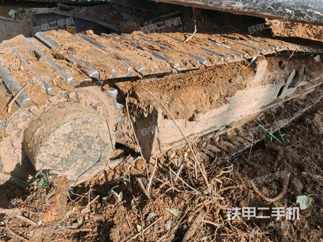 右驅(qū)動(dòng)輪（行走機(jī)構(gòu)）