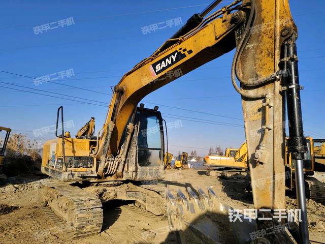 右前45(整機(jī)外觀) 右前45(整機(jī)外觀)