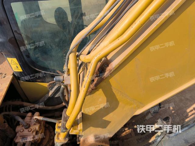 大臂油缸整體?豎拍（工作和回轉(zhuǎn)裝置）