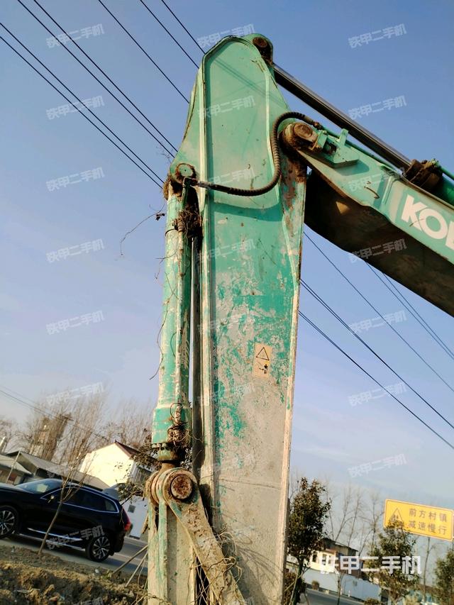 小臂整體左后(工作和回轉(zhuǎn)裝置) 小臂整體左后(工作和回轉(zhuǎn)裝置)