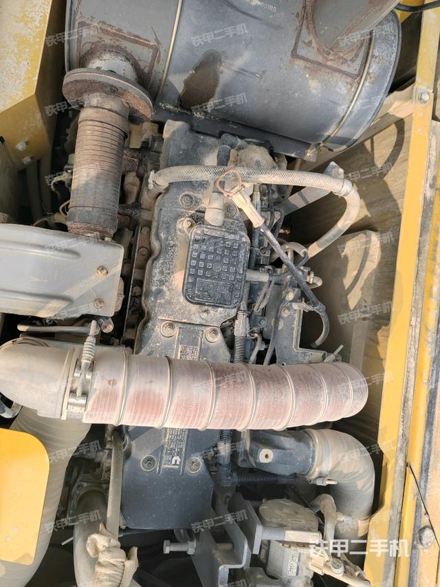 發(fā)動(dòng)機(jī)室(上車(chē)部件) 發(fā)動(dòng)機(jī)室(上車(chē)部件)