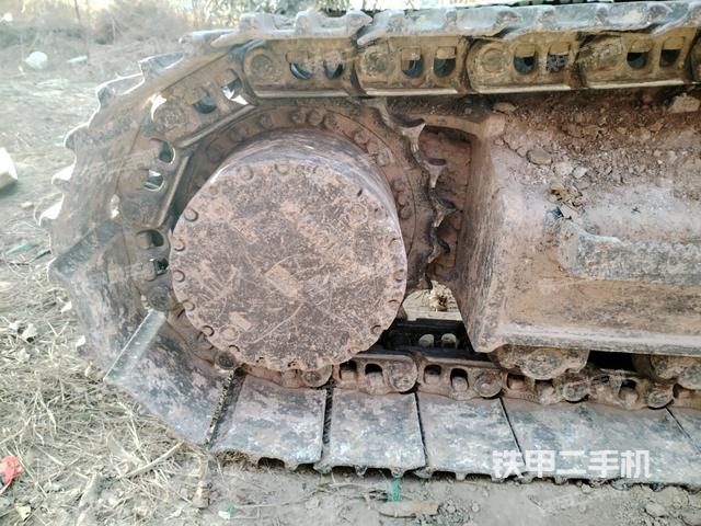 右驅(qū)動(dòng)輪（行走機(jī)構(gòu)）