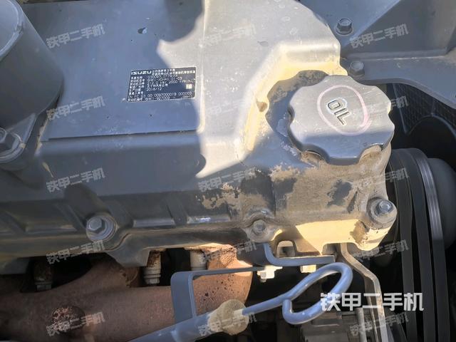 氣門室蓋螺絲特寫(上車部件) 氣門室蓋螺絲特寫(上車部件)