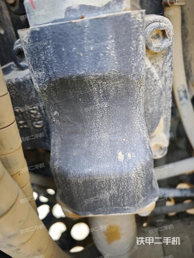 液壓泵艙室正面整體(整機(jī)外觀) 液壓泵艙室正面整體(整機(jī)外觀)