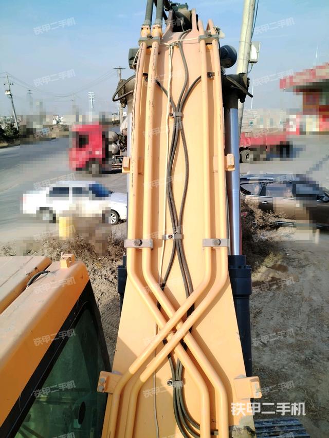 大臂背部俯視（工作和回轉(zhuǎn)裝置）