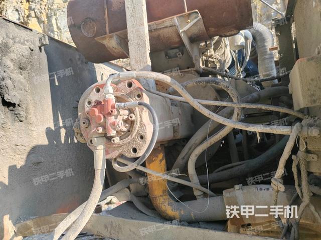 散熱器正面(大件艙室) 散熱器正面(大件艙室)
