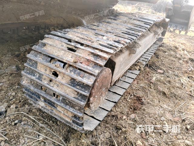 左側(cè)履帶整體?(行走機(jī)構(gòu)) 左側(cè)履帶整體?(行走機(jī)構(gòu))