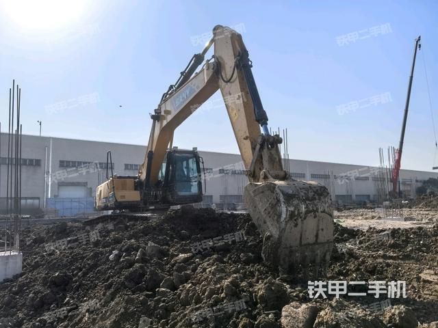 右前45(整機(jī)外觀) 右前45(整機(jī)外觀)
