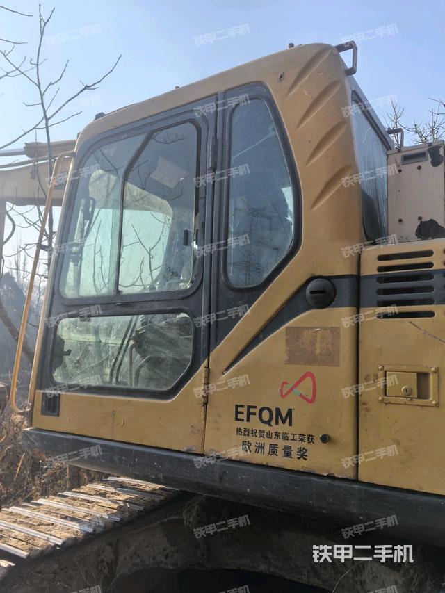 駕駛室正側(cè)（駕駛室部分）