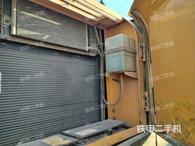 散熱器正面（大件艙室）