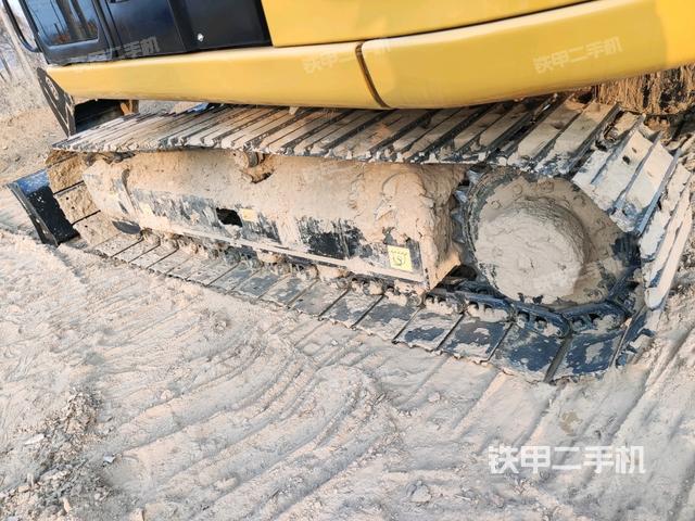 右側(cè)履帶整體?(行走機構(gòu)) 右側(cè)履帶整體?(行走機構(gòu))