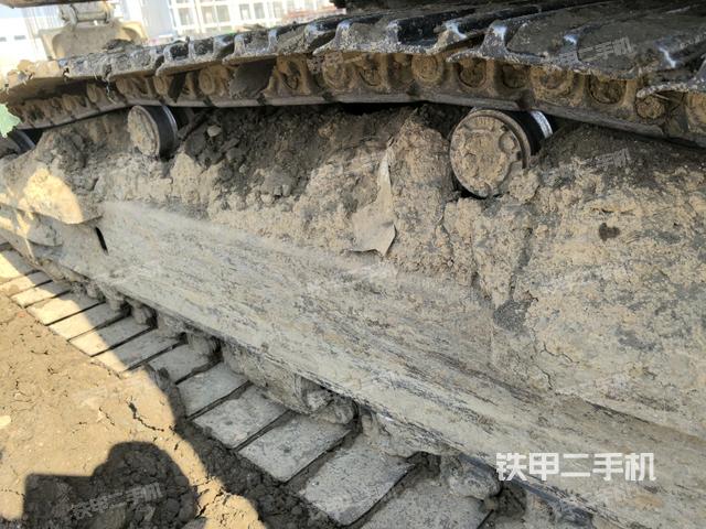 左側(cè)行走馬達(dá)蓋板(行走機(jī)構(gòu)) 左側(cè)行走馬達(dá)蓋板(行走機(jī)構(gòu))
