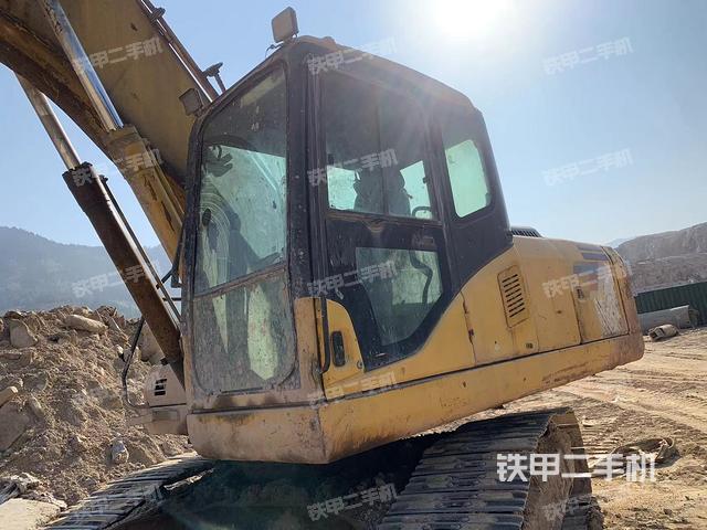 小松PC220-7挖掘機(jī)