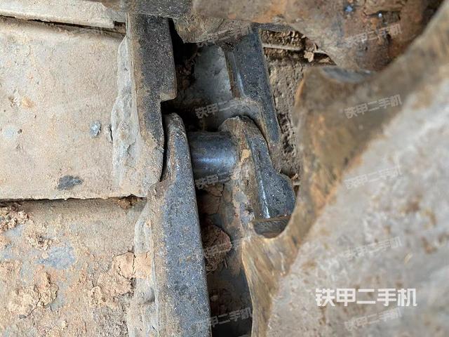 左驅(qū)動(dòng)輪（行走機(jī)構(gòu)）