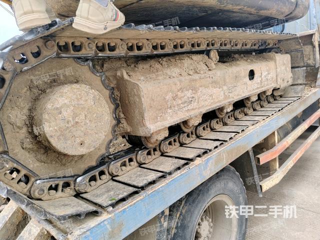 左側(cè)履帶整體?(行走機構(gòu)) 左側(cè)履帶整體?(行走機構(gòu))