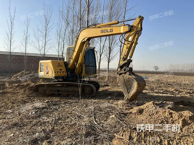 駕駛室整體（整機(jī)外觀）