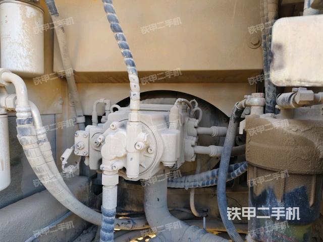 液壓泵斜45?左(大件艙室) 液壓泵斜45?左(大件艙室)