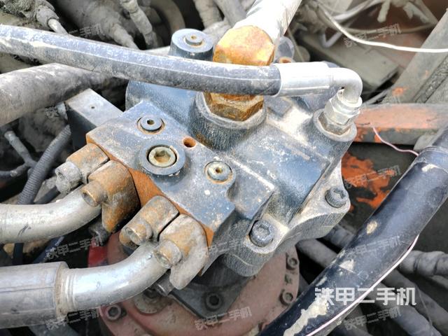 回轉(zhuǎn)馬達(dá)（上車部件）